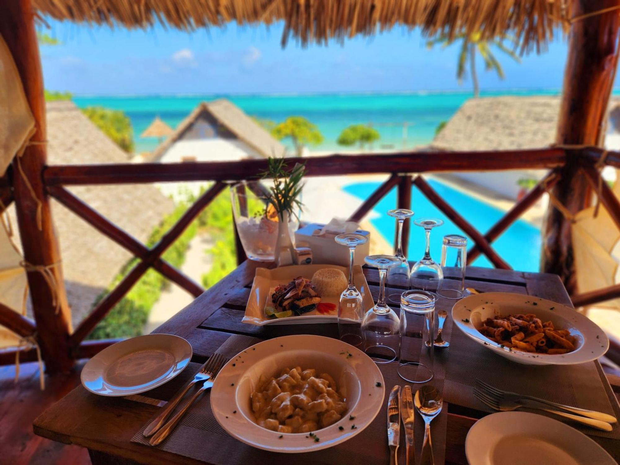 Almas Beach Boutique Hotel Makunduchi Екстер'єр фото