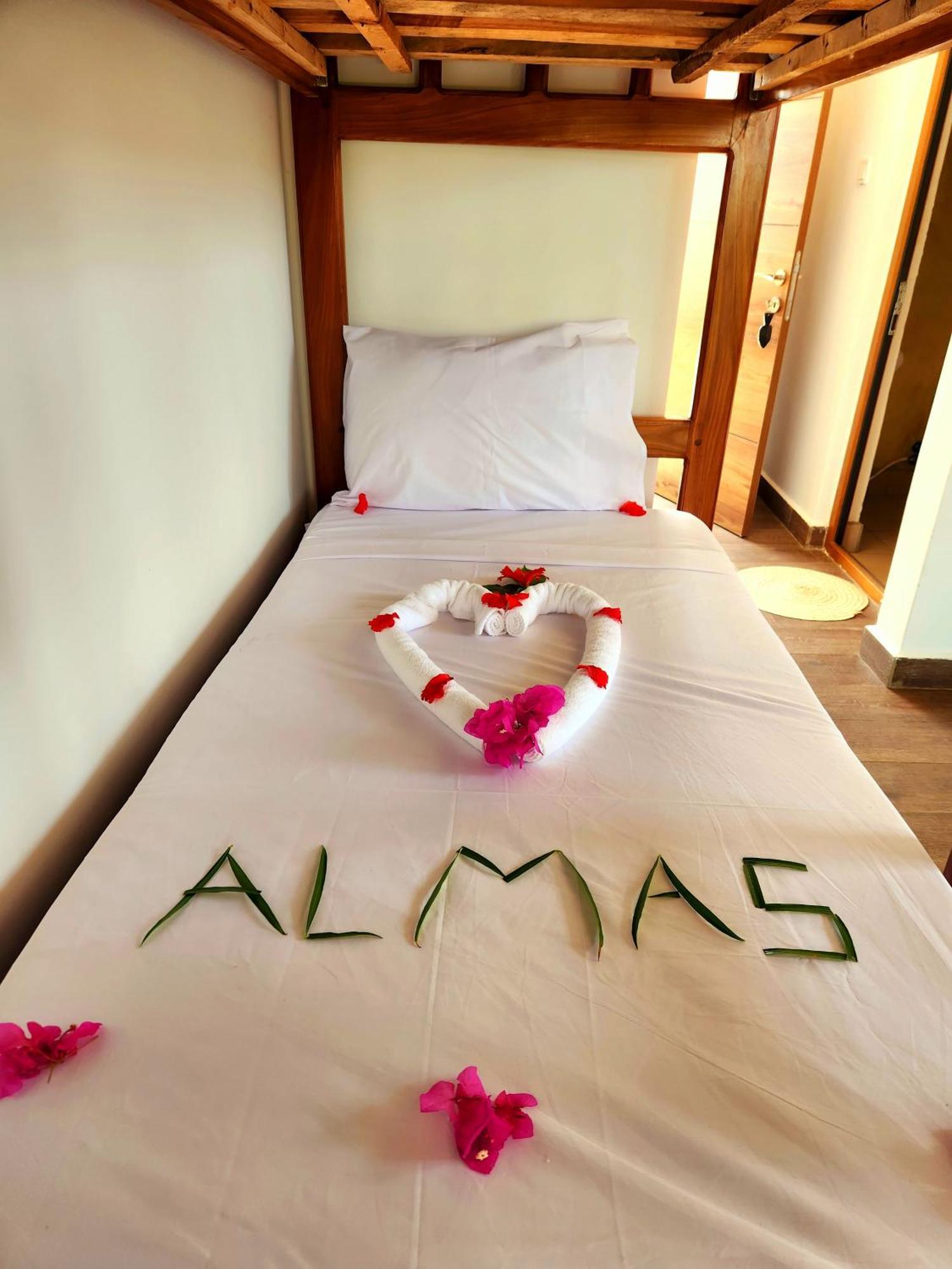 Almas Beach Boutique Hotel Makunduchi Екстер'єр фото